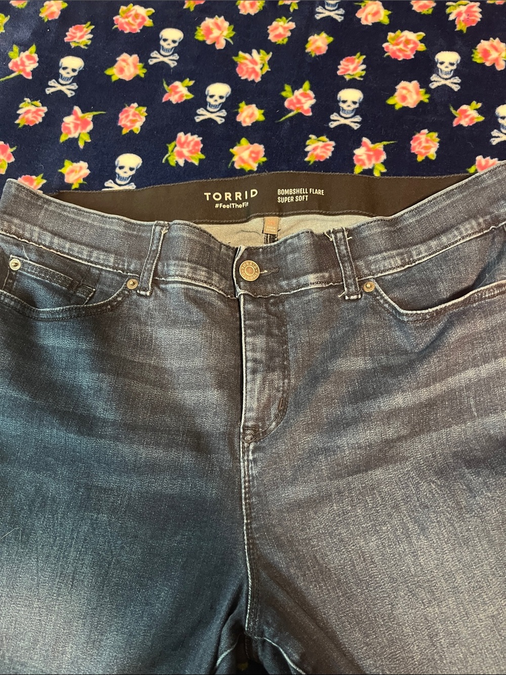 Torrid Bombshell Flare Super Soft Jeans, Size 20 regular - Picture 5 of 10